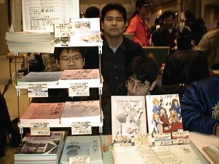 前回の反省から棚を導入。少しはすっきりしたでしょうか。